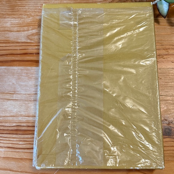 Vintage Strawberry Themed Stationery Set - Picture 4 of 5